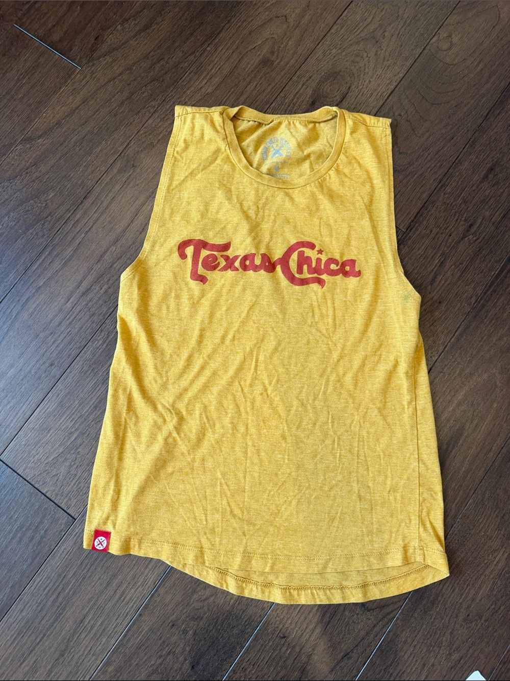 Texas Chica Womens Top Shirt Medium Yellow Graphic Tee Sleeveless - C68-030